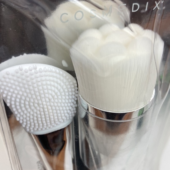Cosmedix cleansing and mask applicator brushes NEW! - Picture 5 of 11